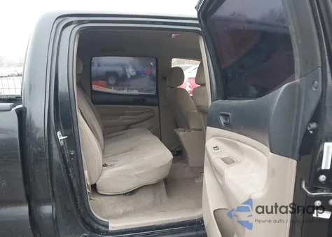 2005 Toyota Tacoma Prerunner V6 из США, поврежденный, VIN 5TEKU72N45Z040670